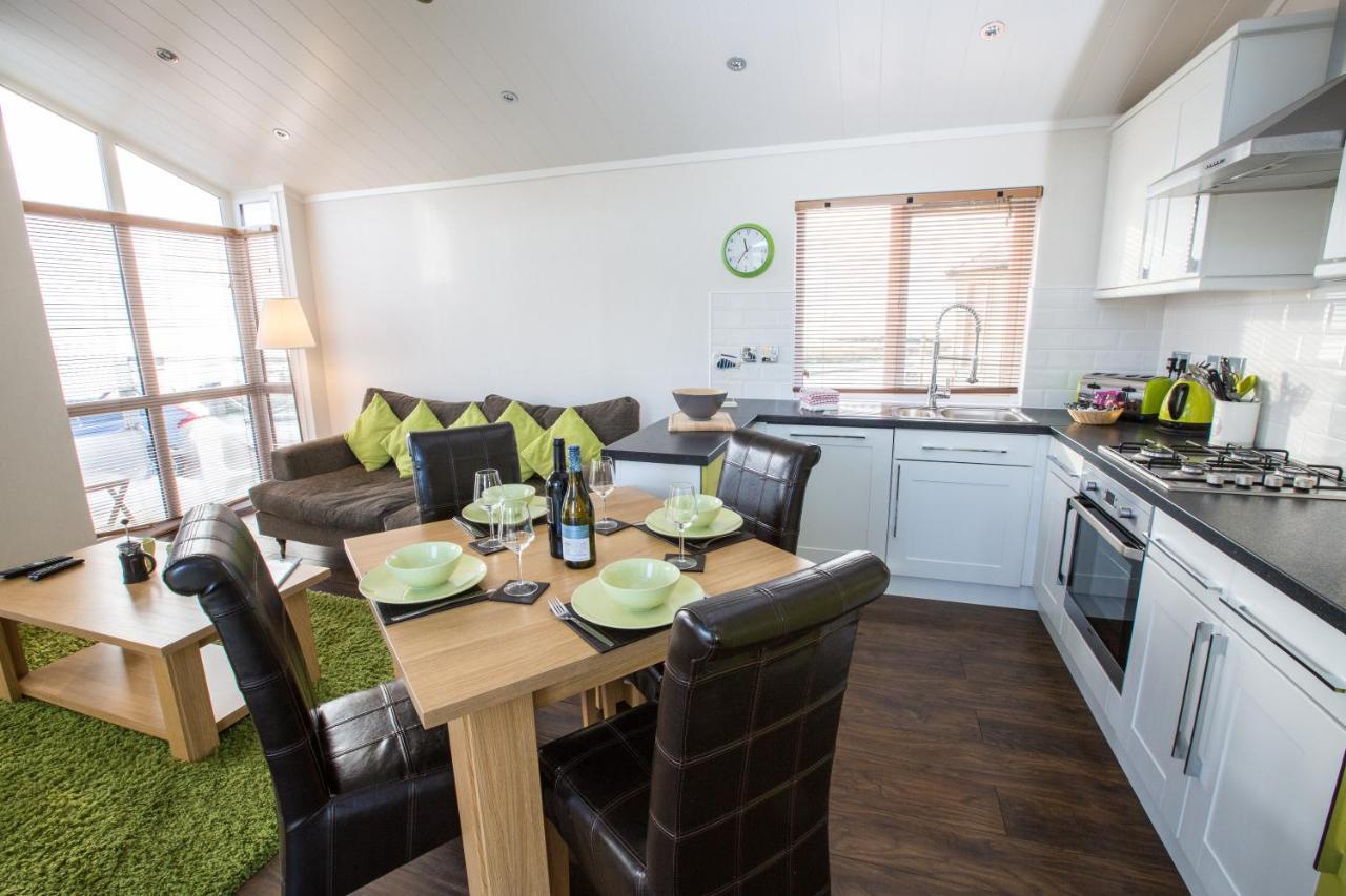 Sauchope Links Holiday Lodge And Glamping Park كرايل المظهر الخارجي الصورة